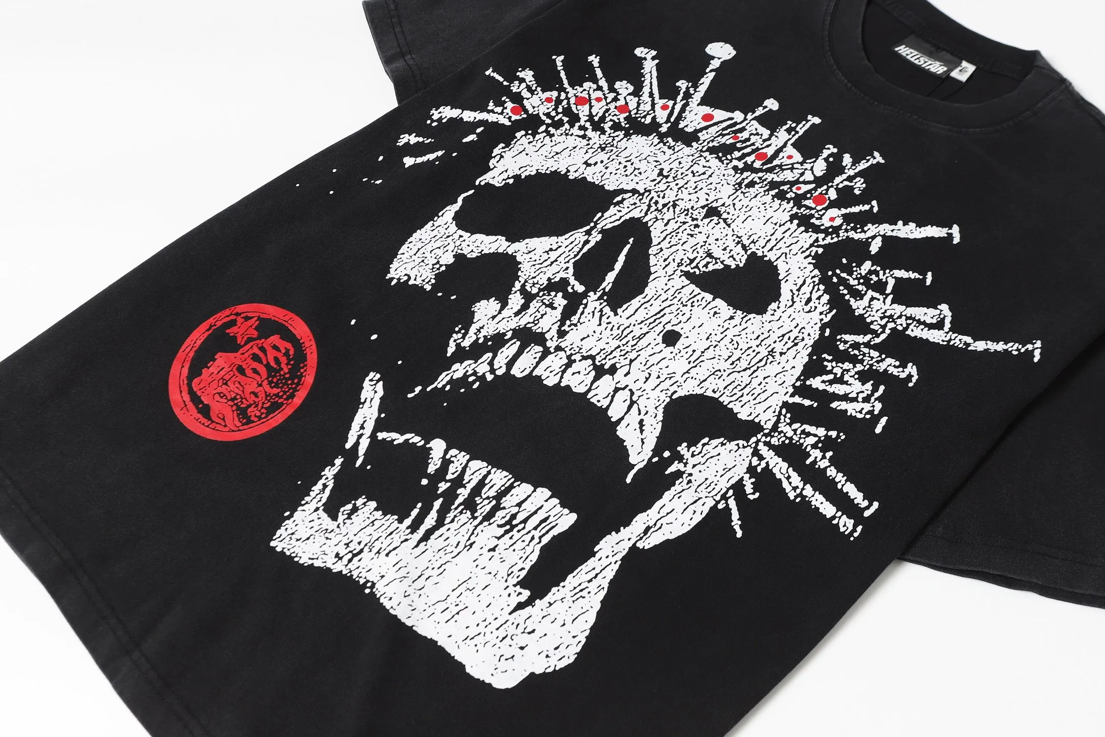 901# Black I P62 Hellstar T （fabric):32 250 Sizes（size）：S-M- L- X L （colour）： Black